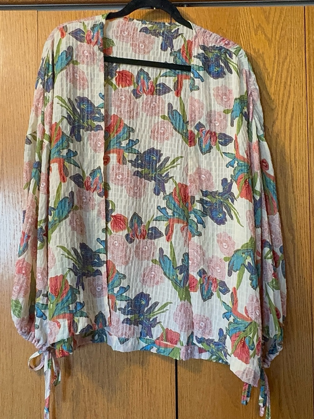 SHEIN Cream Multi Floral Tie-Sleeve Open Front Blouse